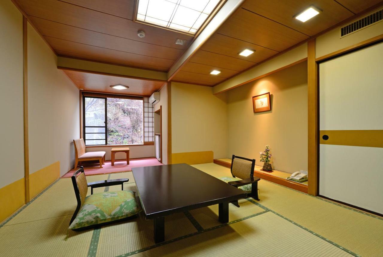 Osakaya Ryokan Кусацу Екстериор снимка